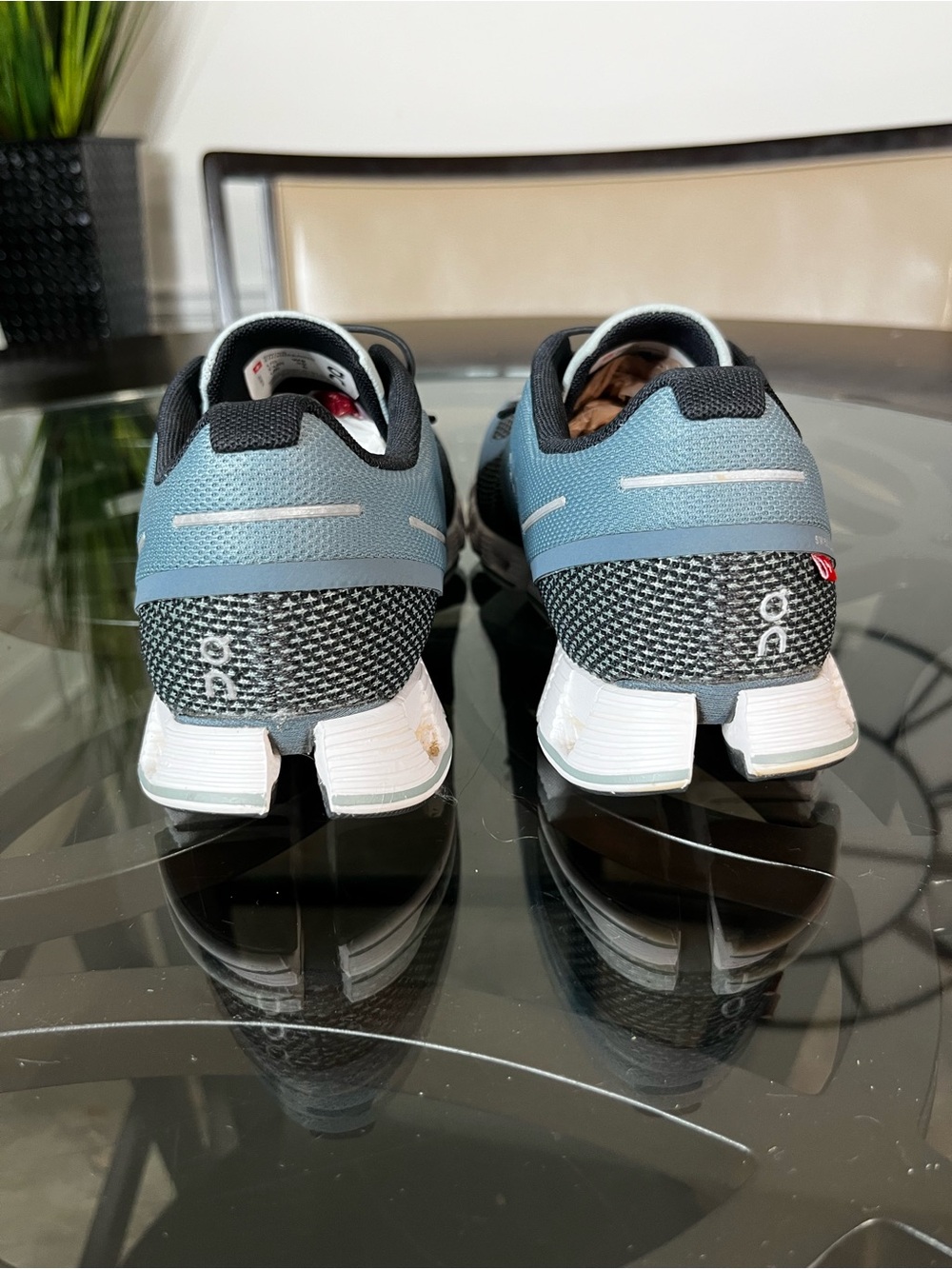 On Running Cloud 5 Tide
Blue / Magnet Gray Athletic Sneakers Shoes Women Sz 8 - Picture 5 of 6